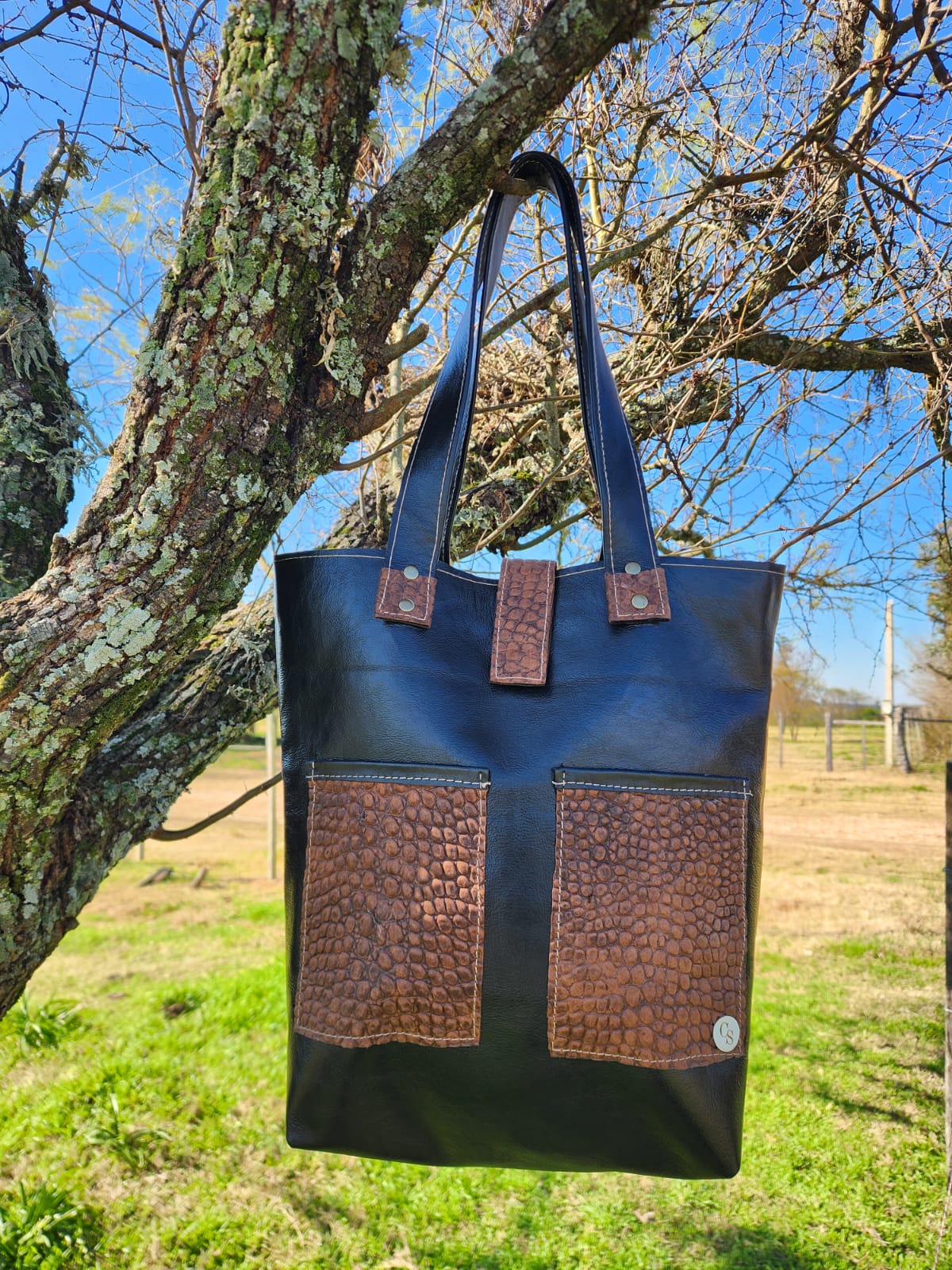 cartera casual de cuero negro